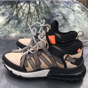 Air Max Bowfin (Men’s 7.5)